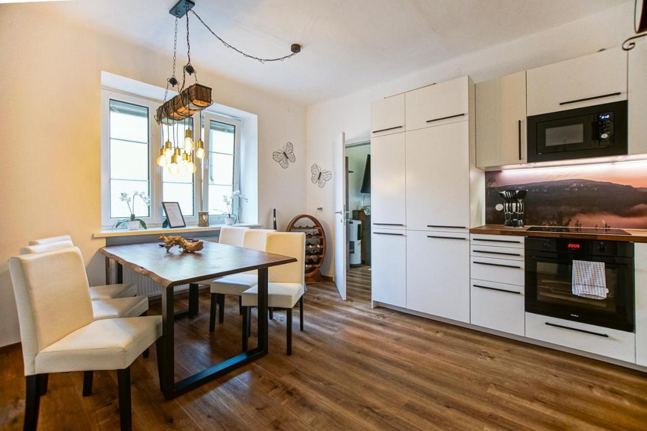 Auszeit Steiraland 1 Mit Privaten Garten Ueberdachter Terrasse Und Parken Leoben  Exterior foto